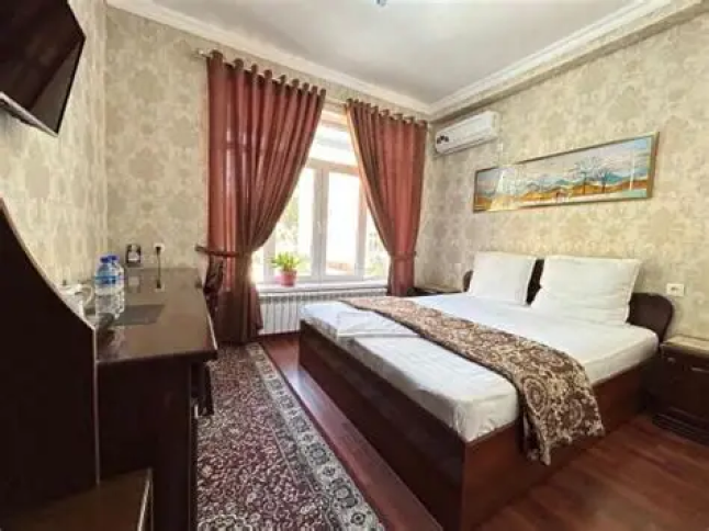 Kamar hotel di Samarkand